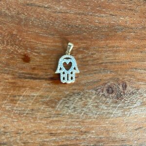 Hand of Fatima gold with pivet diamonds purchase in Italy